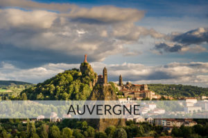 Réservations direct et sans intermédiaire d’hébergements de vacances en Auvergne, camping, chambres d'hôtes, hôtels, villas et lieux de prestiges